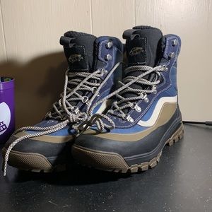 Vans MTE Snow-Kicker boots